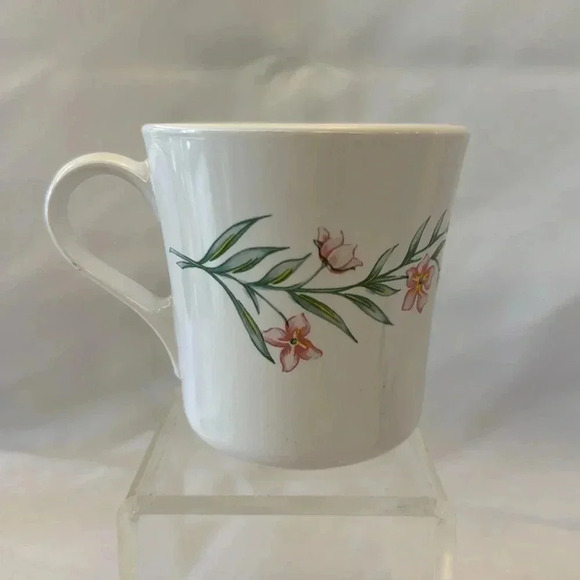 Corelle FORGET ME NOT Bread & Butter Plates 6.75” and Cup - Picture 6 of 7